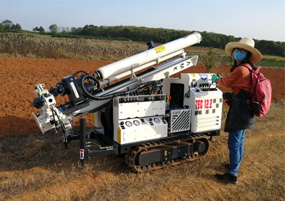Tecopsa TEC12紅壤地層12米土壤、巖芯采樣